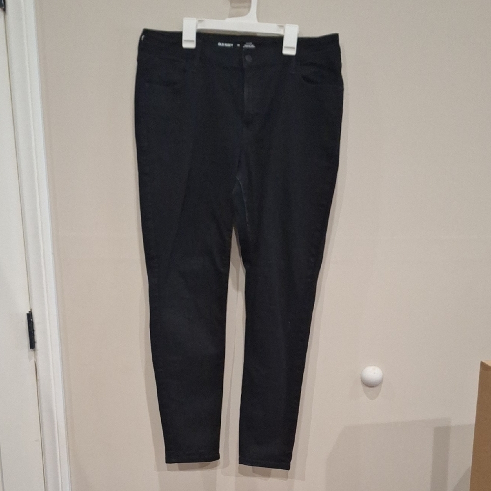 Women's Old Navy Black Skinny Jeans